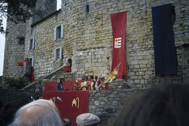 Procès Bélibbaste reconstitué à Villerouge-Termenès, 3e fête médiévale, 11/08/1984